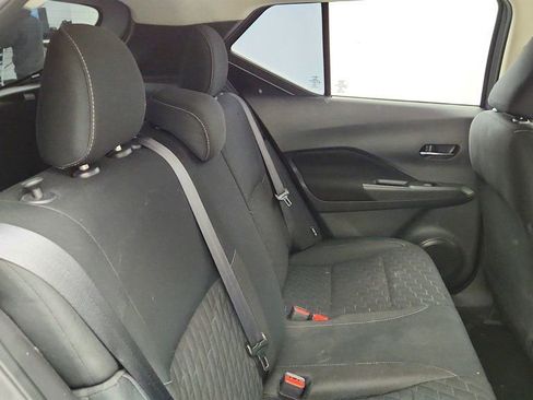 Used 2021 Nissan Kicks SV FWD image 21