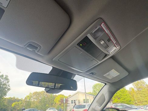 Used 2023 Toyota Tacoma SR5 AWD/4WD image 38