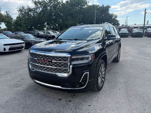 Used 2022 GMC Acadia Denali w/ Denali Ultimate Package FWD image 2