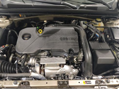 Used 2022 Chevrolet Malibu LS FWD image 30