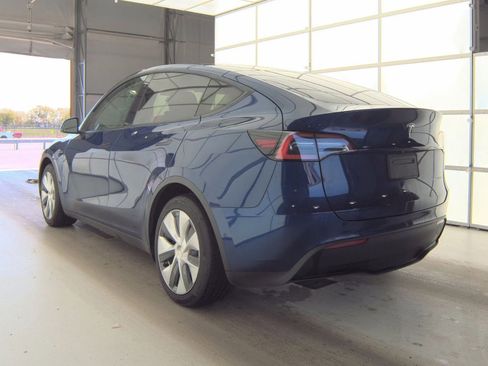 Used 2021 Tesla Model Y Long Range AWD/4WD image 6