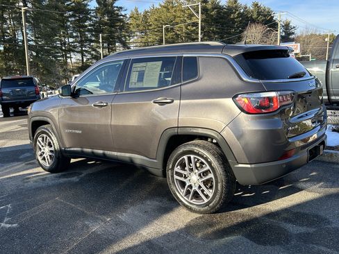 Used 2020 Jeep Compass Latitude AWD/4WD image 7
