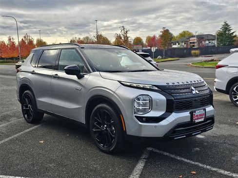 New 2025 Mitsubishi Outlander SEL Black Edition image 2