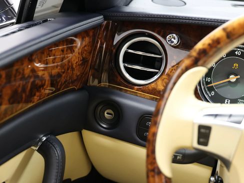 Used 2015 Bentley Flying Spur V8 AWD/4WD image 26