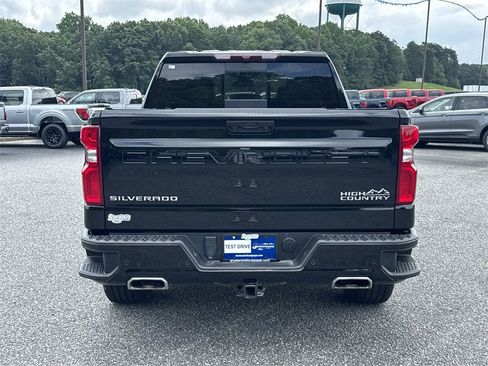 Used 2022 Chevrolet Silverado 1500 High Country w/ High Country Premium Package image 6