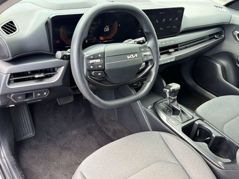Used 2025 Kia K4 FWD image 4
