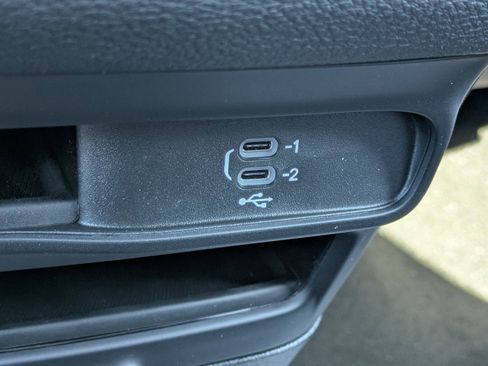 New 2026 Chrysler Pacifica Select image 26