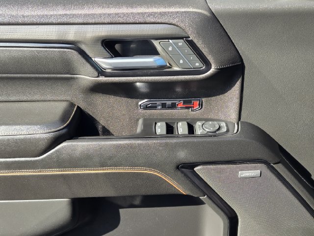 Used 2023 GMC Sierra 1500 AT4 w/ AT4 Premium Package AWD/4WD image 22
