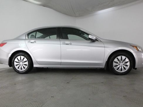 Used 2012 Honda Accord LX image 6