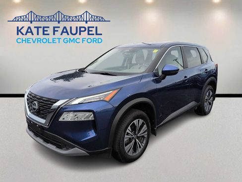 Used 2023 Nissan Rogue SV AWD/4WD image 3