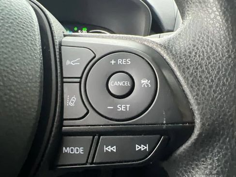 Used 2024 Toyota RAV4 XLE AWD/4WD image 24
