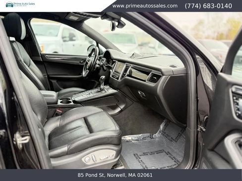 Used 2018 Porsche Macan S AWD/4WD image 11