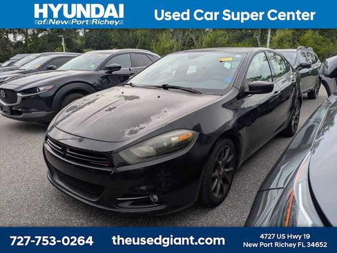 Used 2015 Dodge Dart SXT FWD image 1