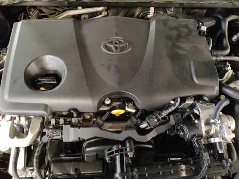 Used 2022 Toyota Camry SE image 30