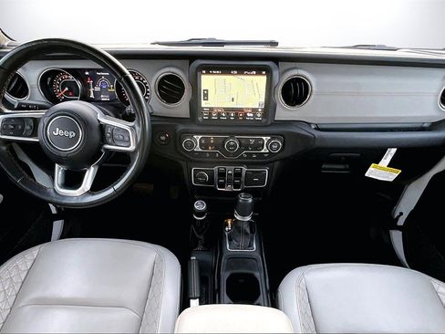 Certified 2021 Jeep Wrangler Unlimited Sahara image 15