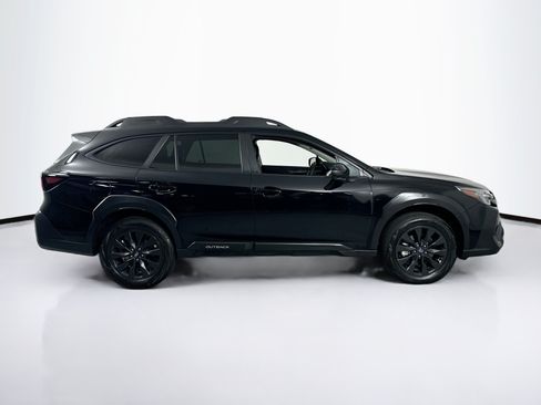 Used 2023 Subaru Outback Onyx Edition AWD/4WD image 4