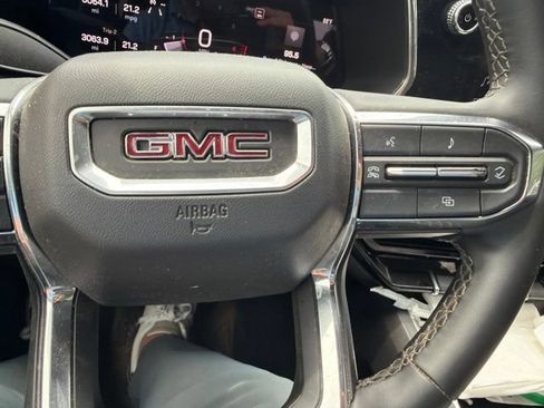 Used 2024 GMC Canyon Elevation w/ Convenience Package AWD/4WD image 15