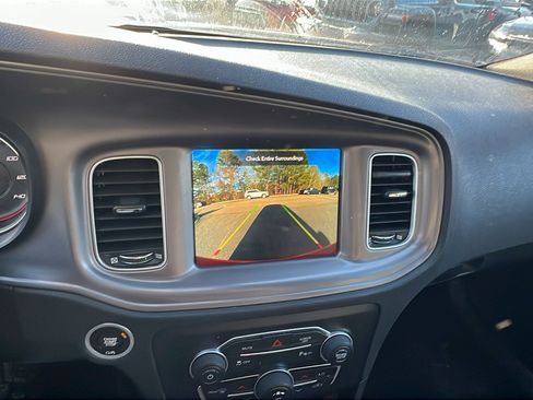 Used 2023 Dodge Charger SXT image 31