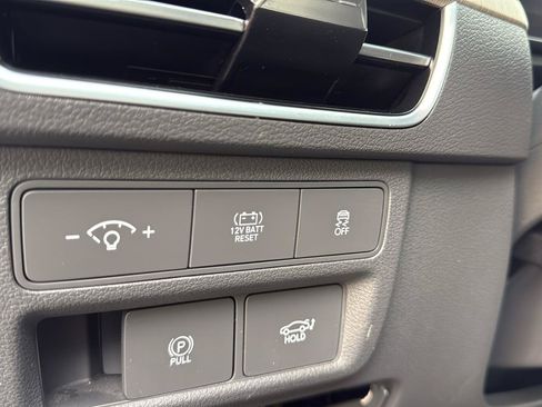 Used 2025 Hyundai Sonata Limited FWD image 16