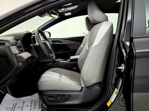 Used 2025 Toyota Camry SE w/ Convenience Package AWD/4WD image 25