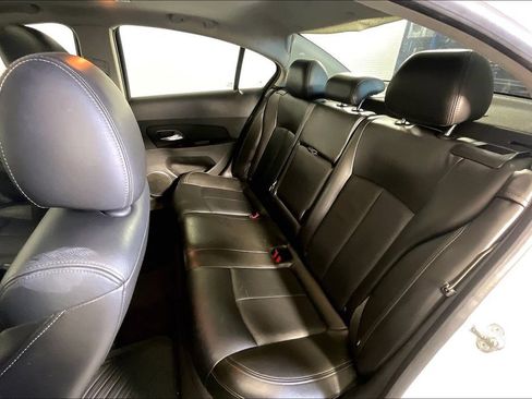 Used 2011 Chevrolet Cruze LTZ FWD image 34