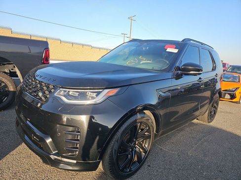 Used 2023 Land Rover Discovery S R-Dynamic AWD/4WD image 3