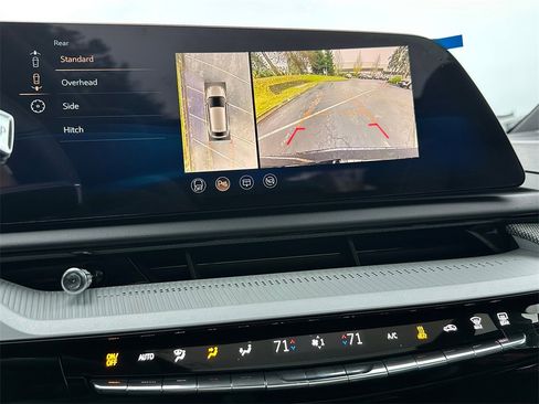 New 2025 Cadillac Optiq Luxury 2 image 26