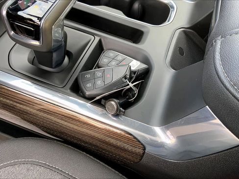 Used 2024 Chevrolet Silverado 1500 LT Trail Boss w/ LPO, Dark Essentials Package image 14