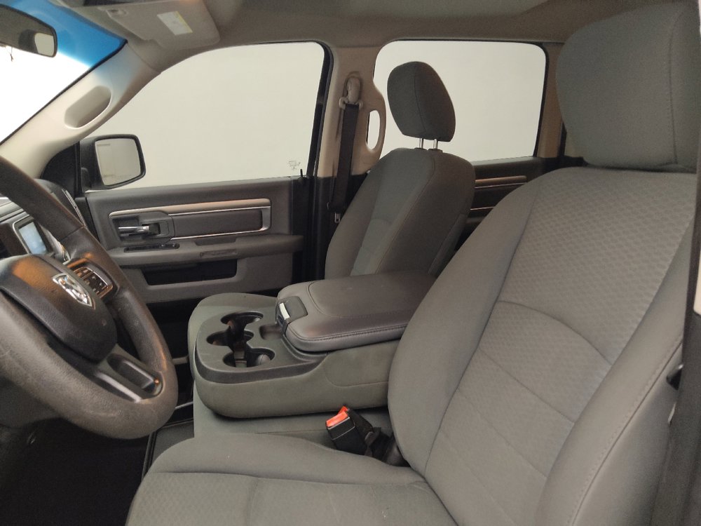 Used 2020 RAM 1500 Classic SLT RWD image 17