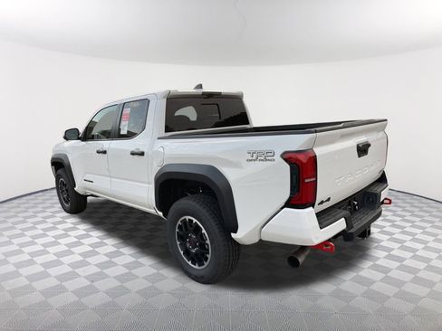 New 2025 Toyota Tacoma TRD Off-Road w/ TRD Off Road Premium Package AWD/4WD image 6