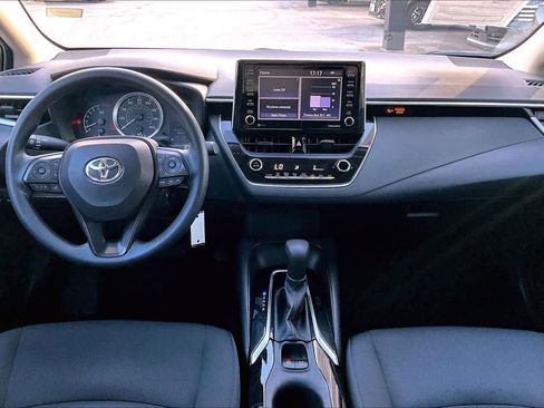 Used 2021 Toyota Corolla LE image 15