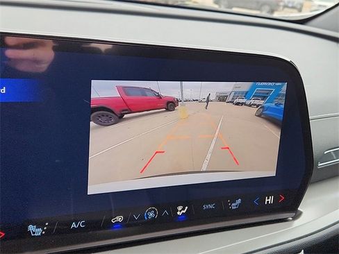 New 2026 Chevrolet Traverse LT image 14