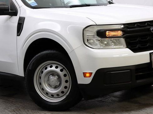 Used 2022 Ford Maverick XL image 3