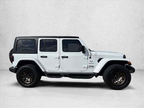 Used 2023 Jeep Wrangler Unlimited Sahara w/ LED Lighting Group AWD/4WD image 4