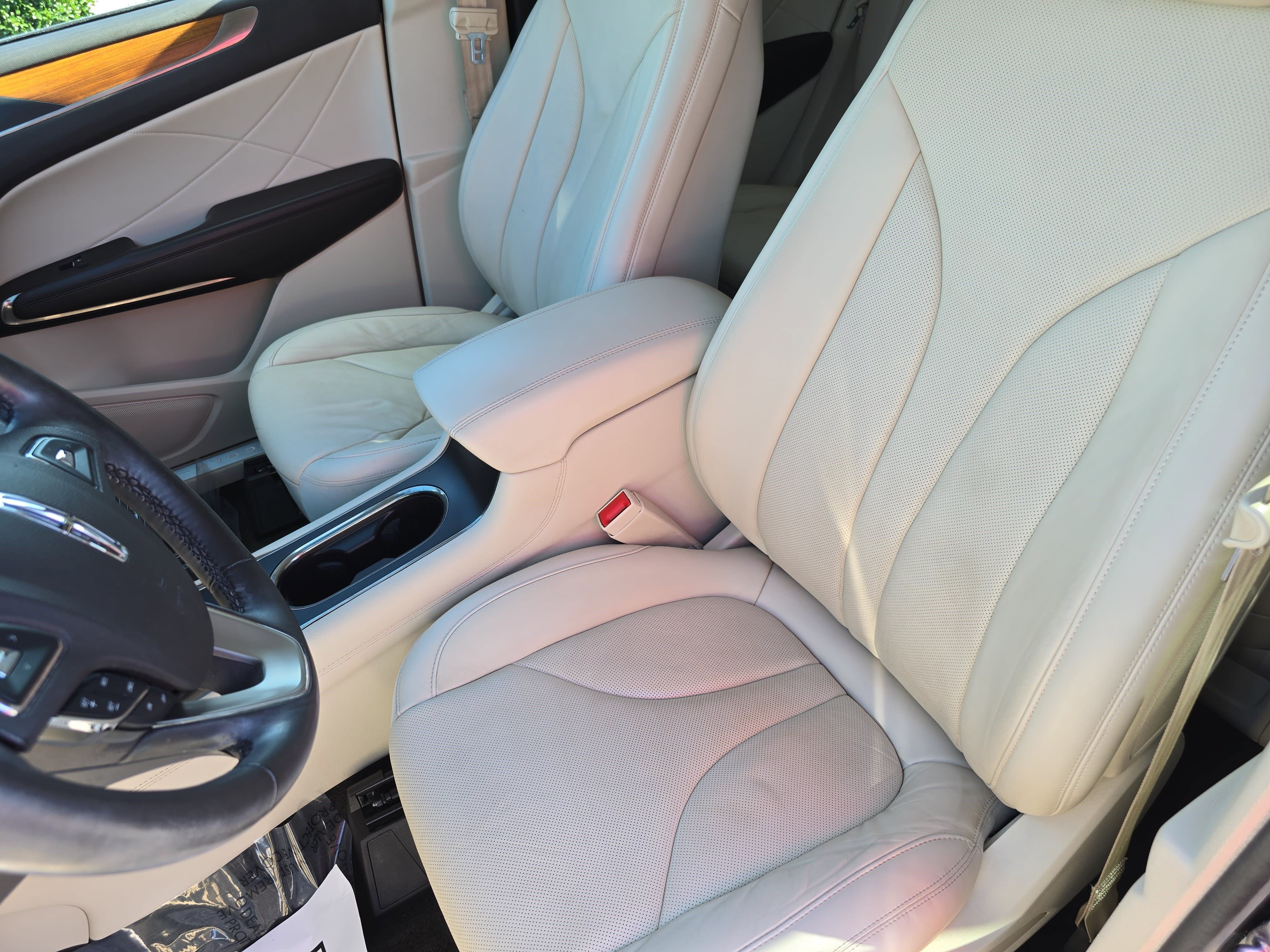 Used 2015 Lincoln MKC FWD w/ Equipment Group 102A Reserve image 14