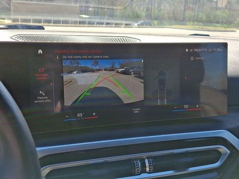 Used 2023 BMW i4 eDrive40 w/ Premium Package image 19