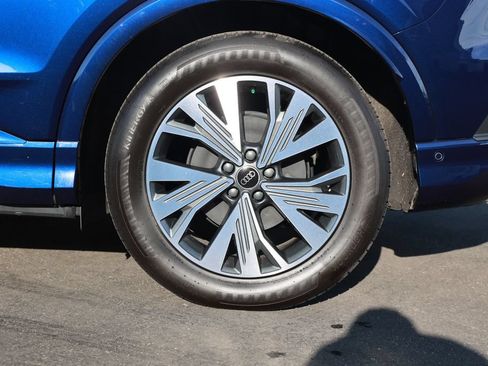 Used 2023 Audi Q4 e-tron Premium Plus w/ Premium Plus RWD image 10
