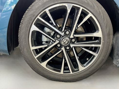Used 2025 Toyota Camry XLE FWD image 14