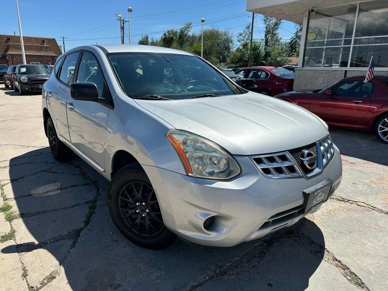 Used 2013 Nissan Rogue S AWD/4WD image 1