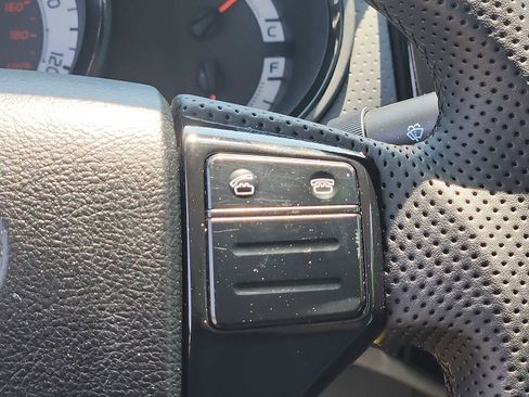 Used 2014 Toyota Tacoma 2WD Regular Cab image 20