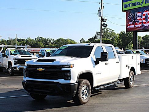 Used 2024 Chevrolet Silverado 2500 W/T w/ WT Fleet Convenience Package AWD/4WD image 2