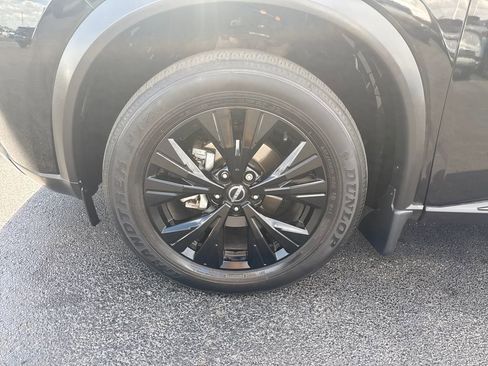 Used 2023 Nissan Rogue SV w/ SV Premium B Package image 29