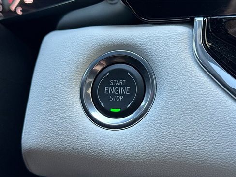 New 2025 GMC Canyon AT4 w/ AT4X Package image 19