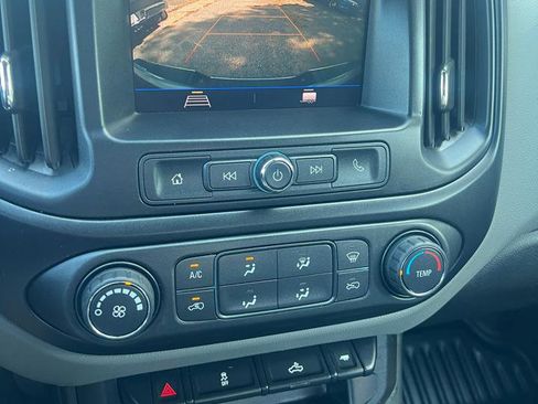 Used 2021 Chevrolet Colorado W/T w/ WT Convenience Package image 17