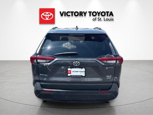 Used 2024 Toyota RAV4 XLE AWD/4WD image 4