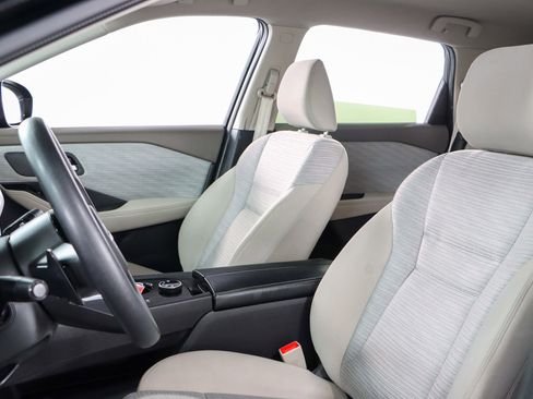 Used 2023 Nissan Rogue SV AWD/4WD image 23