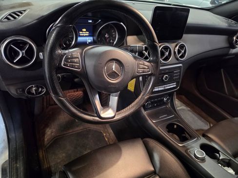 Used 2018 Mercedes-Benz GLA 250 4MATIC image 4