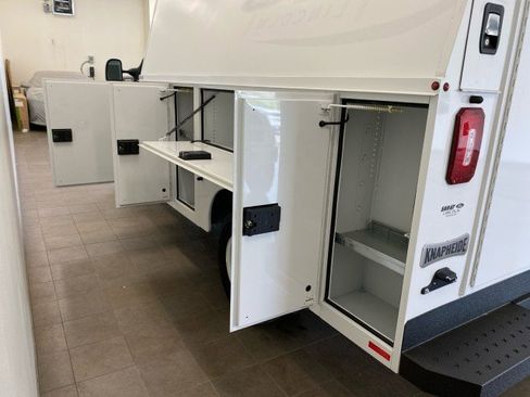 New 2025 Ford E-350 and Econoline 350 Super Duty w/ Power Equipment Group image 6