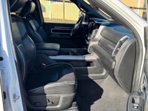 Used 2021 RAM 3500 Laramie w/ Night Edition image 19