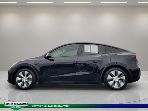 Used 2021 Tesla Model Y Long Range AWD/4WD image 7